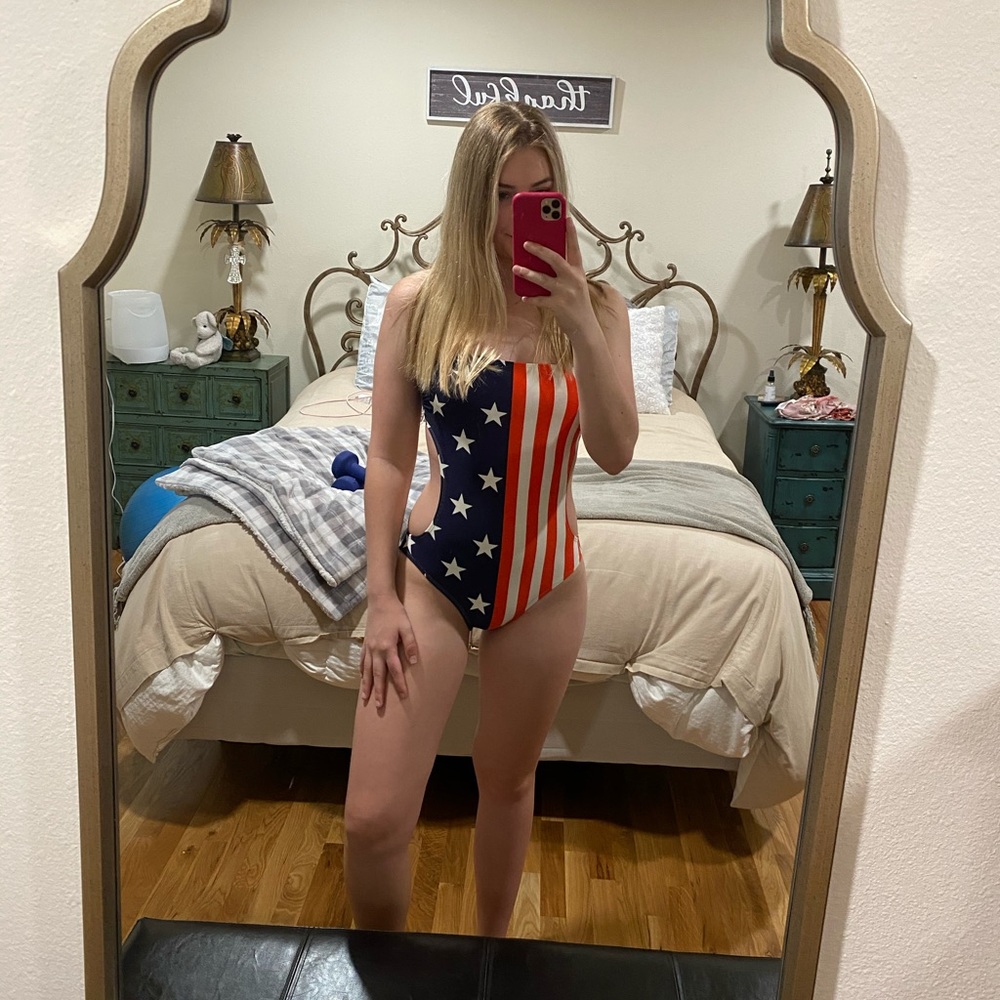 Fourth of July Suit!! 💙♥️